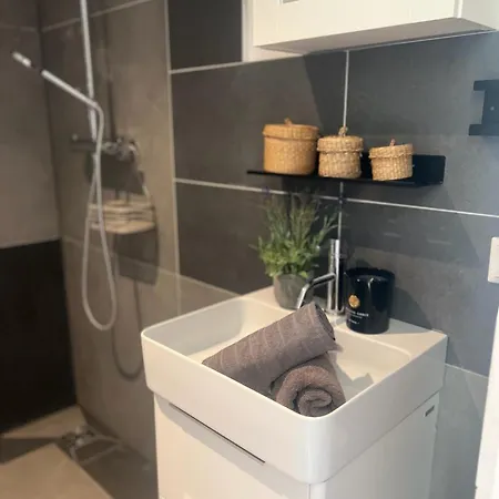 Schweden Chalet, Haus 3 Dağ evi Warstein